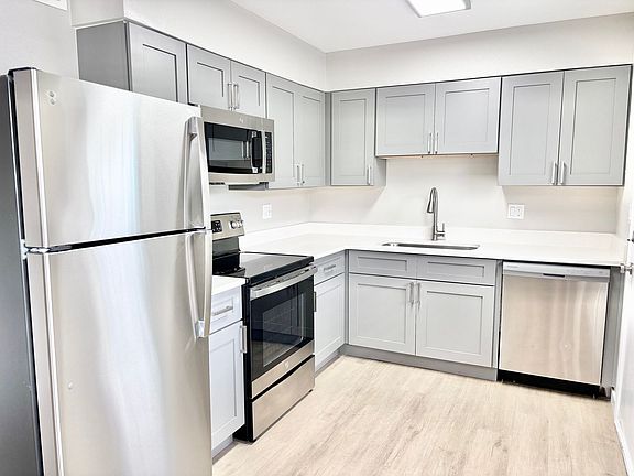 5th image of 2019 E Turney Ave #2R
