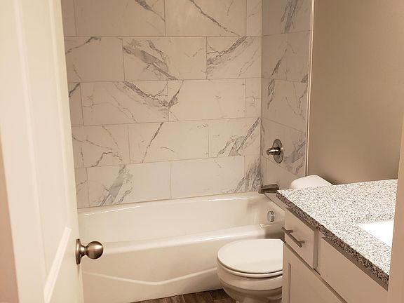 5th image of 2211 Valleywood Dr SE #E02