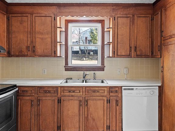 5th image of 281 Old Wright Shop Rd