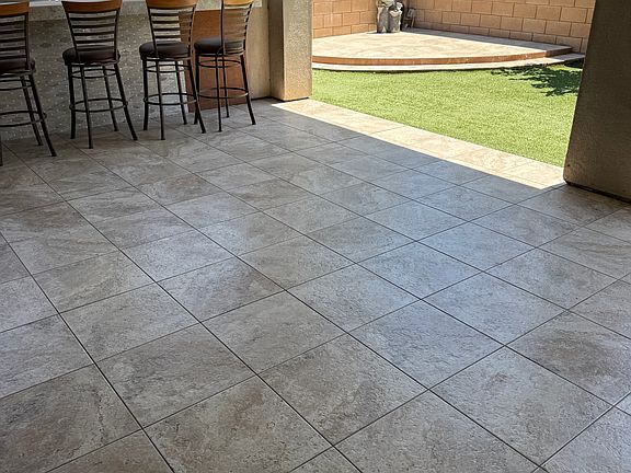 4th image of 2592 E Embry Ln
