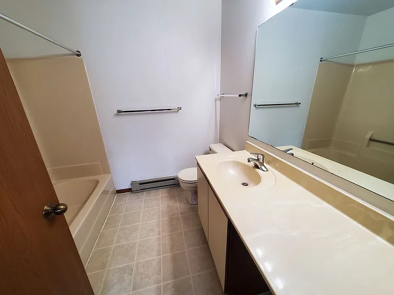 Orchard Village Apartments — Photo 152