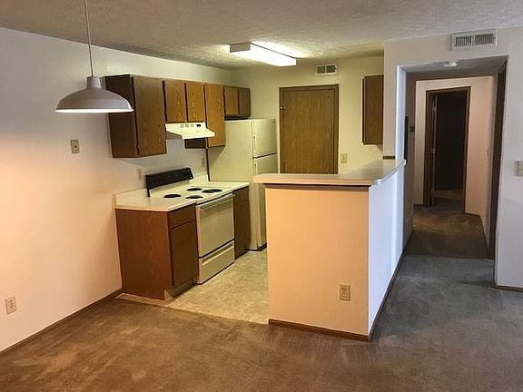 5th image of 395 Winding Willow Way