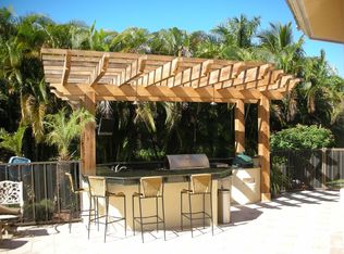 8059 Vera Cruz Way, Naples, FL 34109