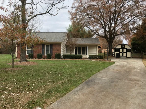 9256 Essen Ln, Charlotte, NC 28210