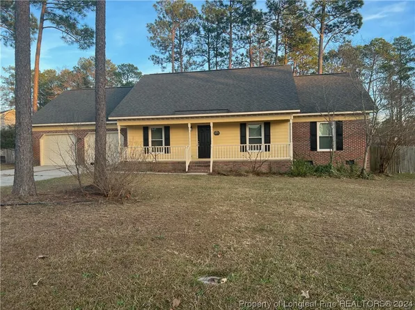 2377 Dunwoody Dr, Fayetteville, NC 28306