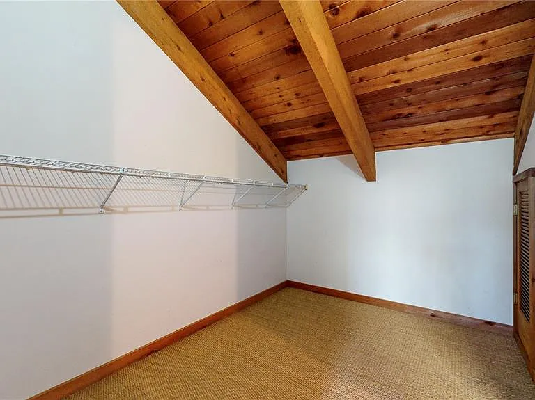 19803 Reading Rd — Photo 33