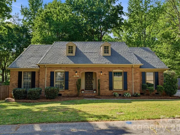 341 Neill Ridge Rd, Matthews, NC 28105