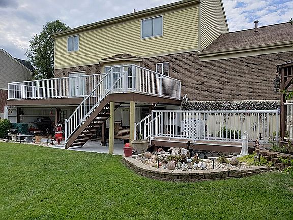 3rd image of 7656 Thunder Ridge Dr