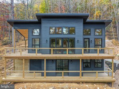 933 Timberline Dr, Lost City, WV, 26810