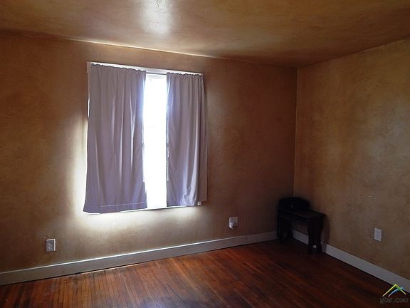3rd image of 5439 Fm 2064 N