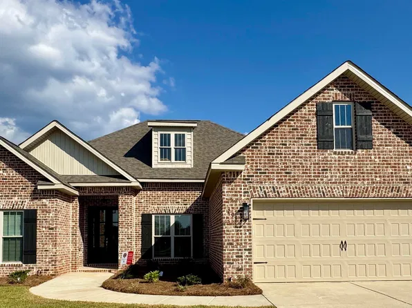 201 Woodwinds Ct, Kathleen, GA 31047
