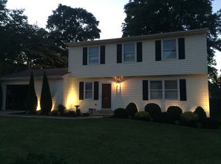 10750 Cedarwood Dr, Waldorf, MD 20601