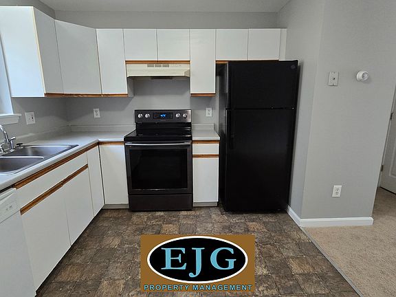 3rd image of 3 Ham Rd #4
