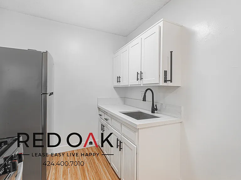 12605 Kensington Ln #7 — Photo 8