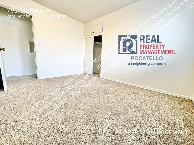 793 McKinley Ave — Photo 13