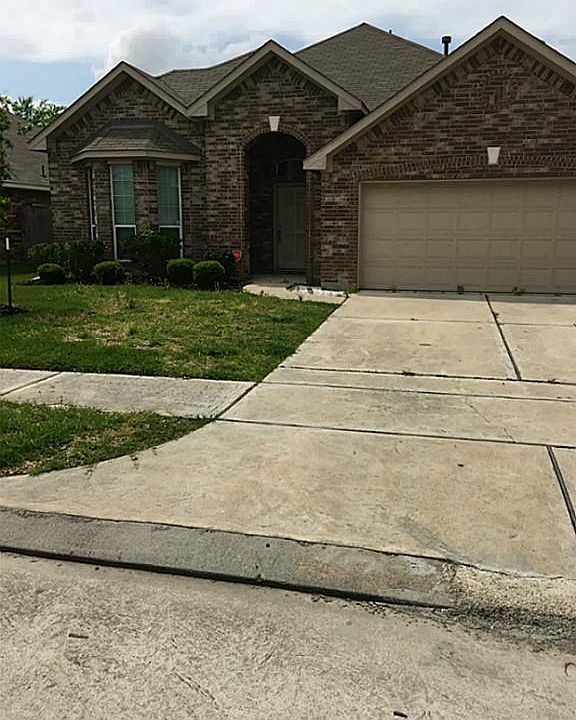 1st image of 17519 Sterling Stone Dr