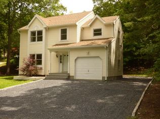 103 Ivy Ln, East Stroudsburg, PA 18301