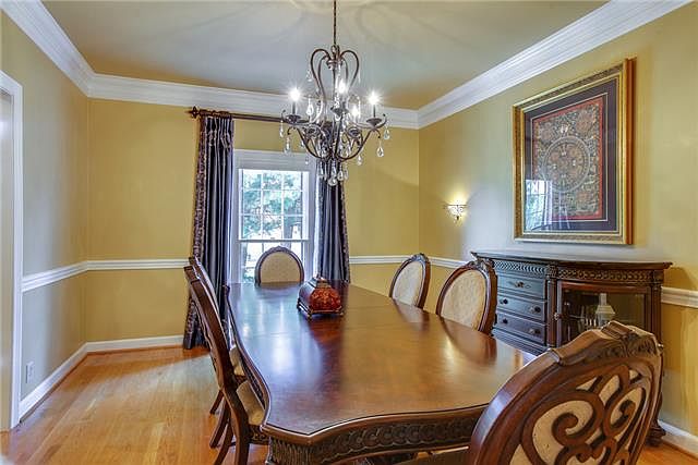 2nd image of 6004 Wellesley Way