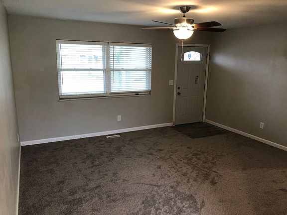 3rd image of 1861 Fair Oaks Dr