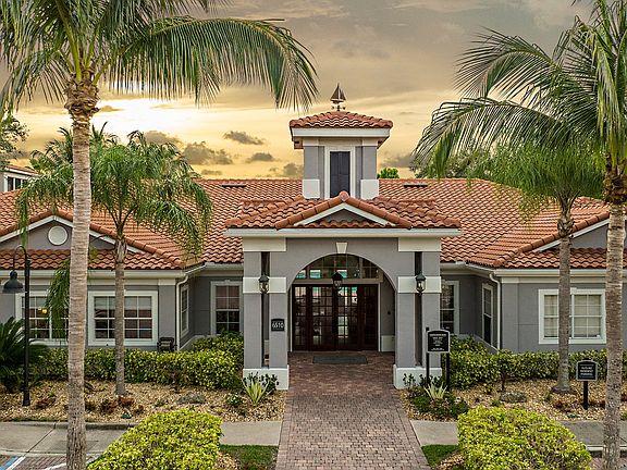 Welcome to Yacht Club!
