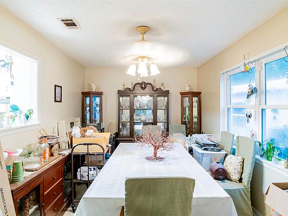2nd image of 6920 Falcon Ln