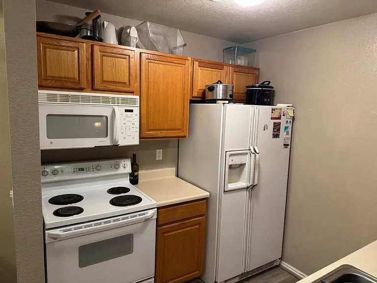 108 W Cougar Blvd #220 — Photo 4