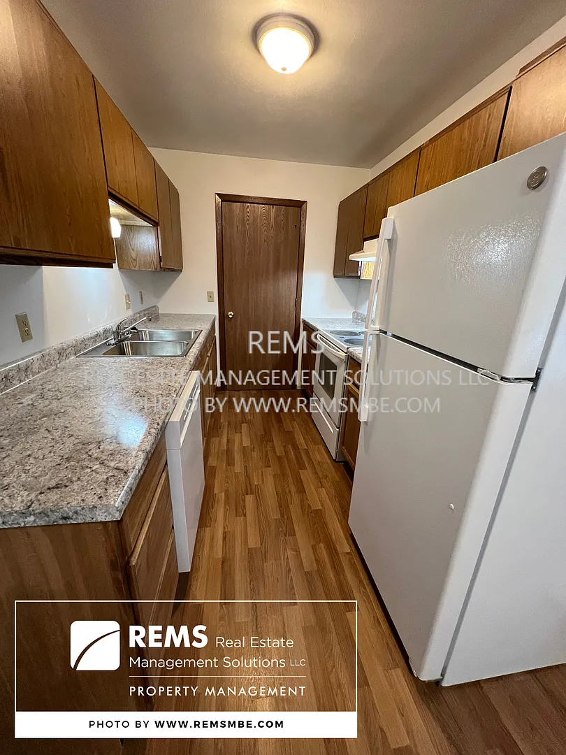 544 East Slifer Street — Photo 1