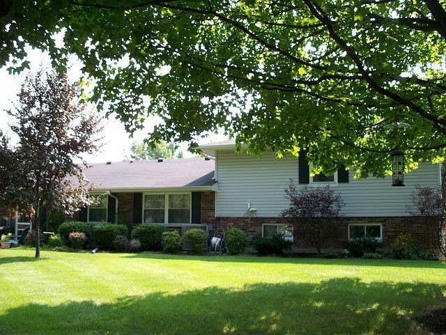 2nd image of 8541 Birchcreek Cir
