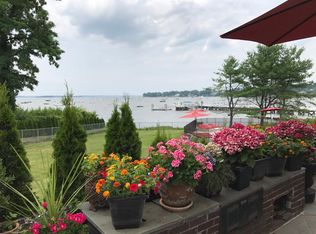 47 Elmridge Rd, Great Neck, NY 11024