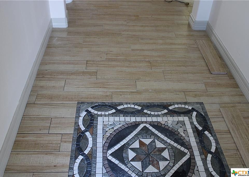 2nd image of 207 Alydar Dr