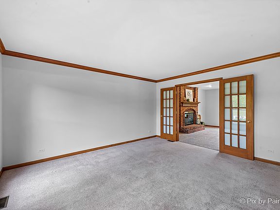 5th image of 40W725 Aberdeen Ln