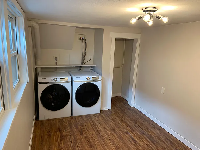 605 Edwards St #B — Photo 9