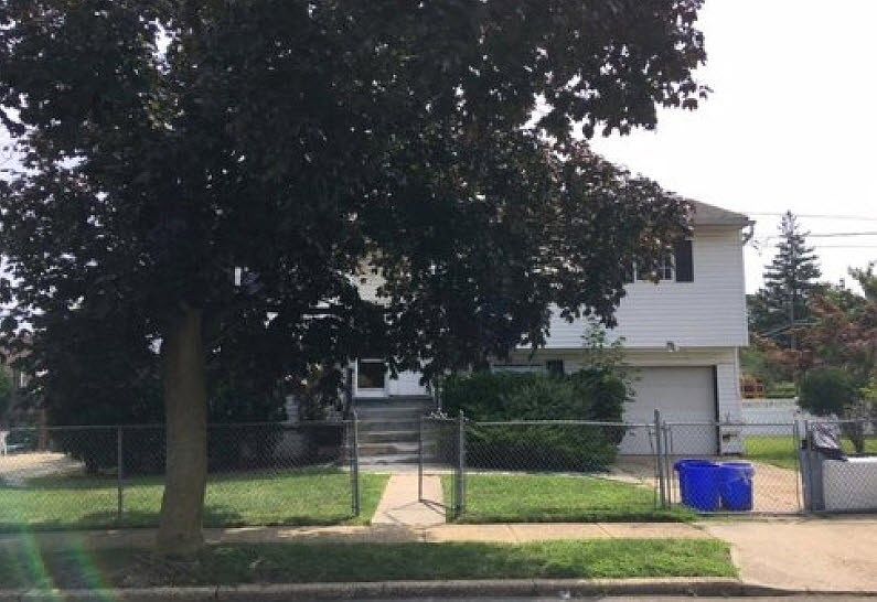 2nd image of 132 Union St