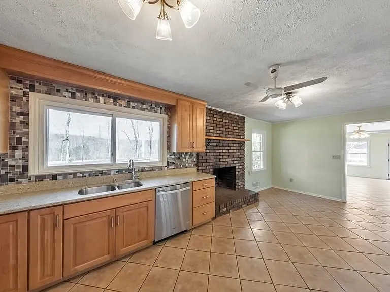 377 Macedonia Forest Cir — Photo 4