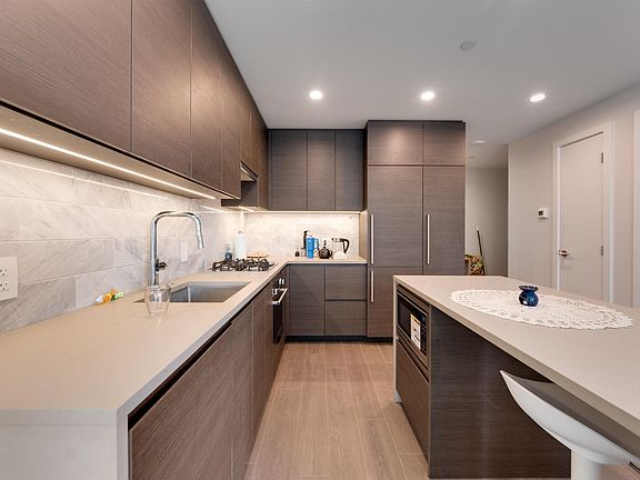 2nd image of 2108 Gilmore Ave #2812