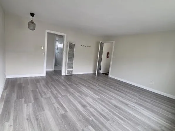 1530 Harvard St #E, Santa Monica, CA 90404