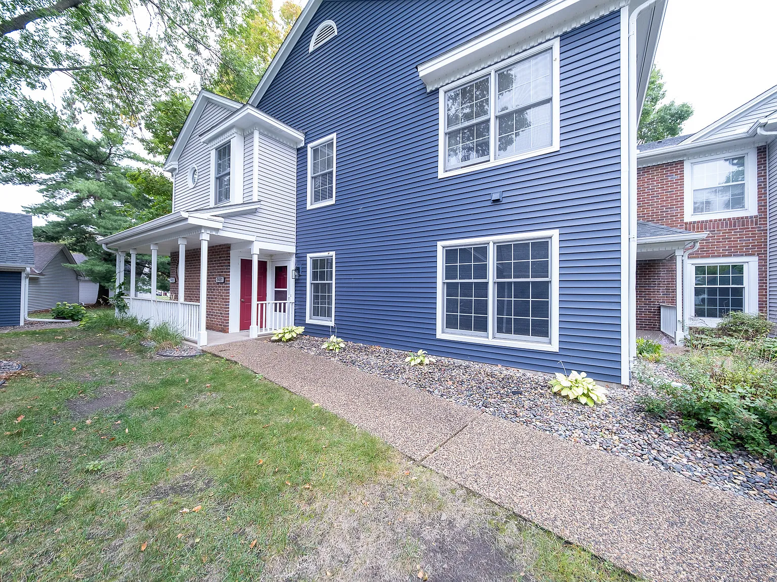 110th Street West, Bloomington (7451) RS ER1 - 1 — Photo 2