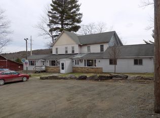 698 S Sterling Rd, South Sterling, PA 18460