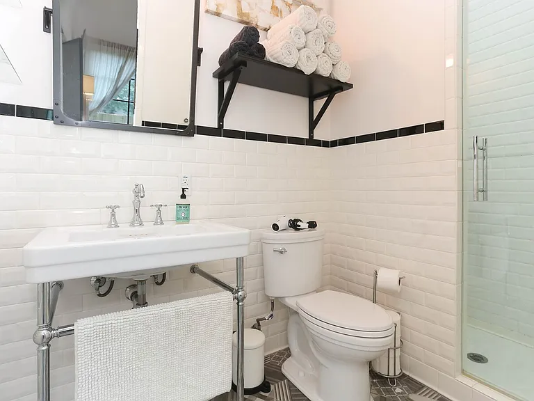 182 E Edgewood Pl — Photo 21