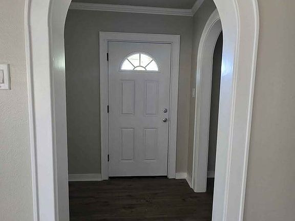 2nd image of 1401 Wilson St