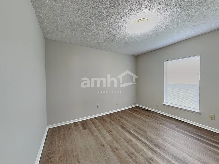 5793 Amber Ln — Photo 24
