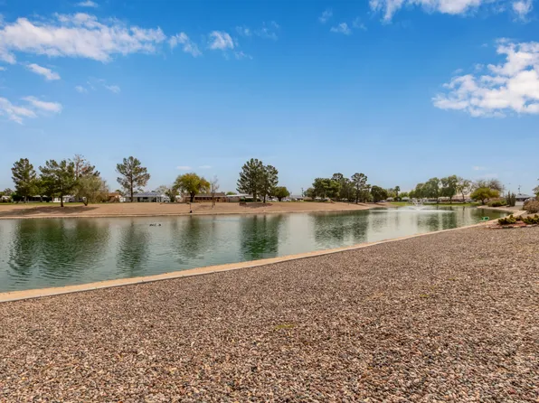 11437 W Lakeshore Dr, Youngtown, AZ 85363