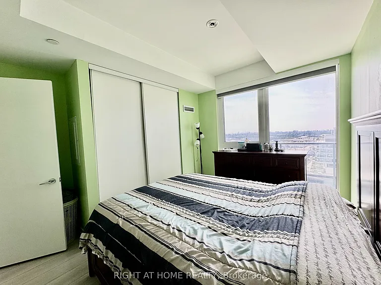 898 Portage Pkwy #1903 — Photo 14