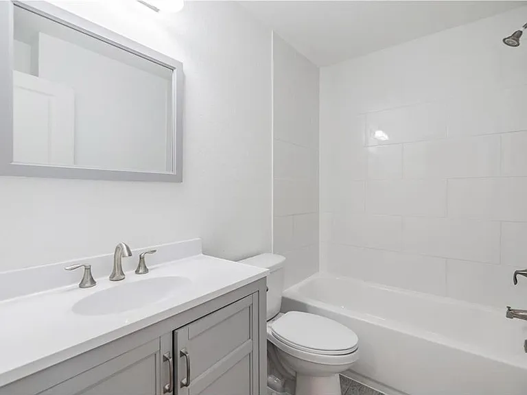1264 Pierce St — Photo 11