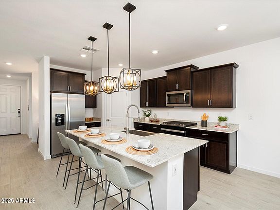 5th image of 30513 N ANDERSON Drive