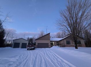 3030 Lakewood Dr, Alpena, MI 49707