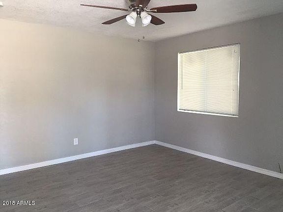 3rd image of 4416 S Park Dr