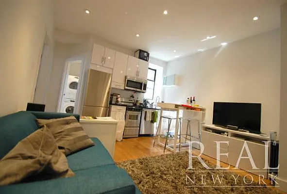Rented by REAL New York | media 12