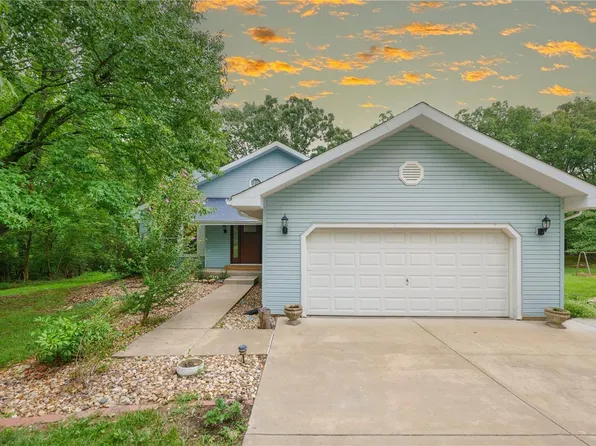 26 Jacks Cabin Dr, Defiance, MO 63341