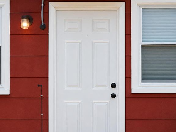 5th image of 500 N Kentucky Ave